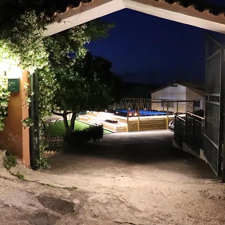 Maria Papada's Traditional Villa *