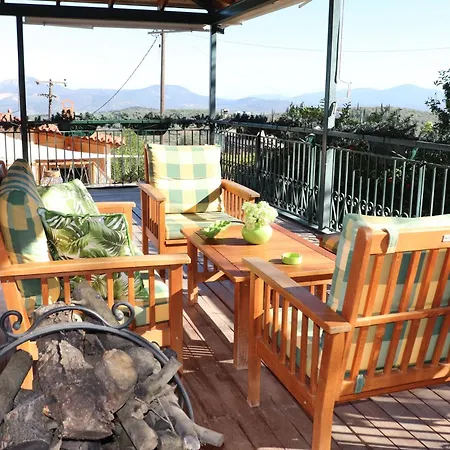 Maria Papada's Traditional * Kondostavlos